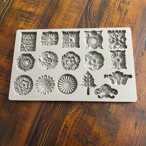 Redesign by Prima “Etruscan Accents” Silicone Mold Decor Design Accents